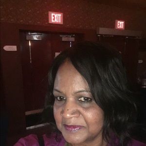 Meet your Posher, Edith